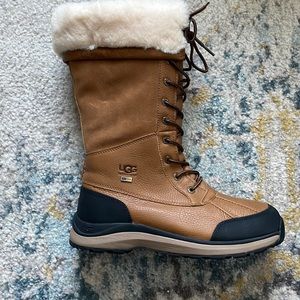 UGG Adirondack Brand new